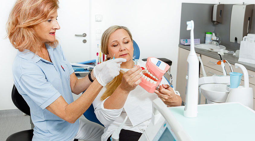 Zahnbehandlung Beratung Zahnklinik Ungarn